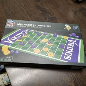 New In Box NFL  Minnesota Vikings Checkers Game Set